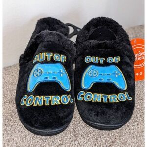 Wonder Nation Slippers Fuzzy Out‎ of Control Gamer Shoes Boys Size 4-5 NWT
